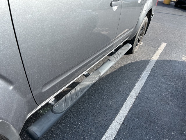 2019 Nissan Frontier SV's photo