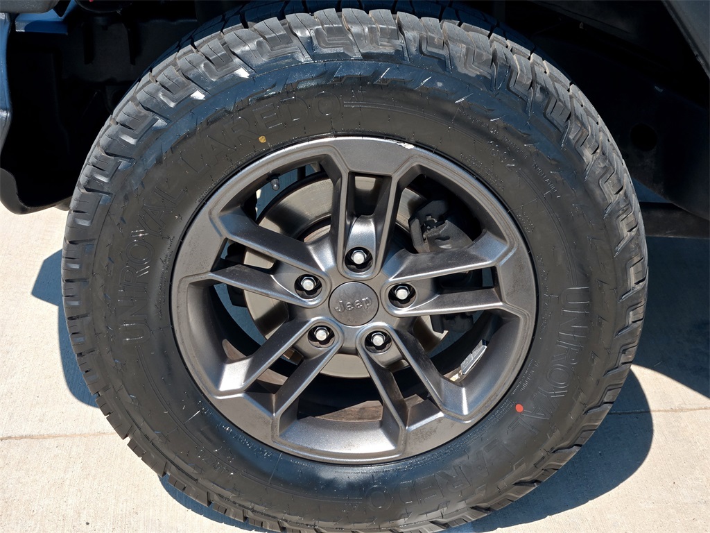 2017 Jeep Wrangler Sport photo 9