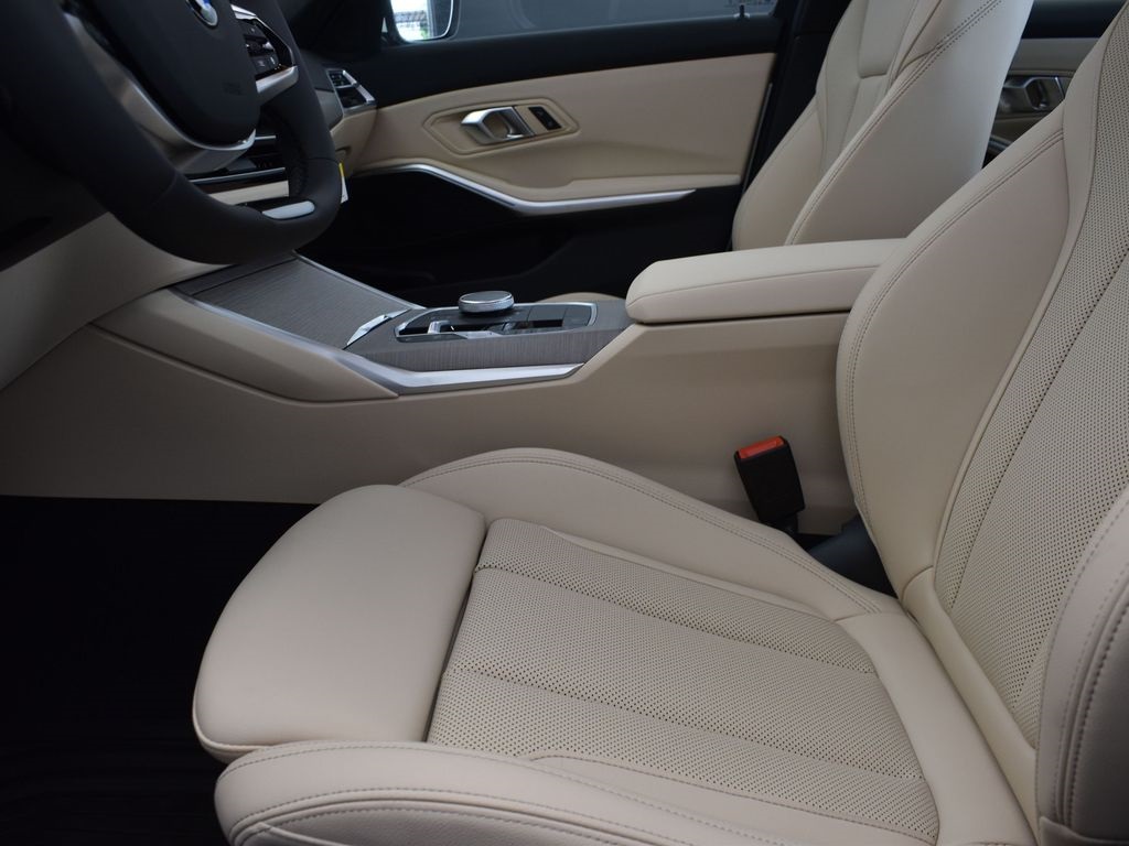 2025 Alpine White BMW 3 Series 330i RWD Sedan