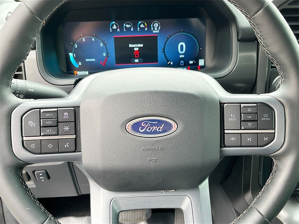 2025 Ford F-150 Lariat photo 11