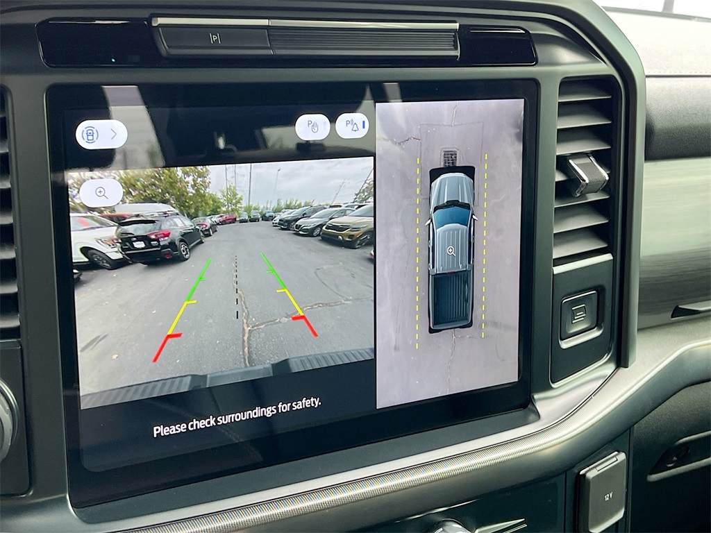 2025 Ford F-150 Lariat photo 14