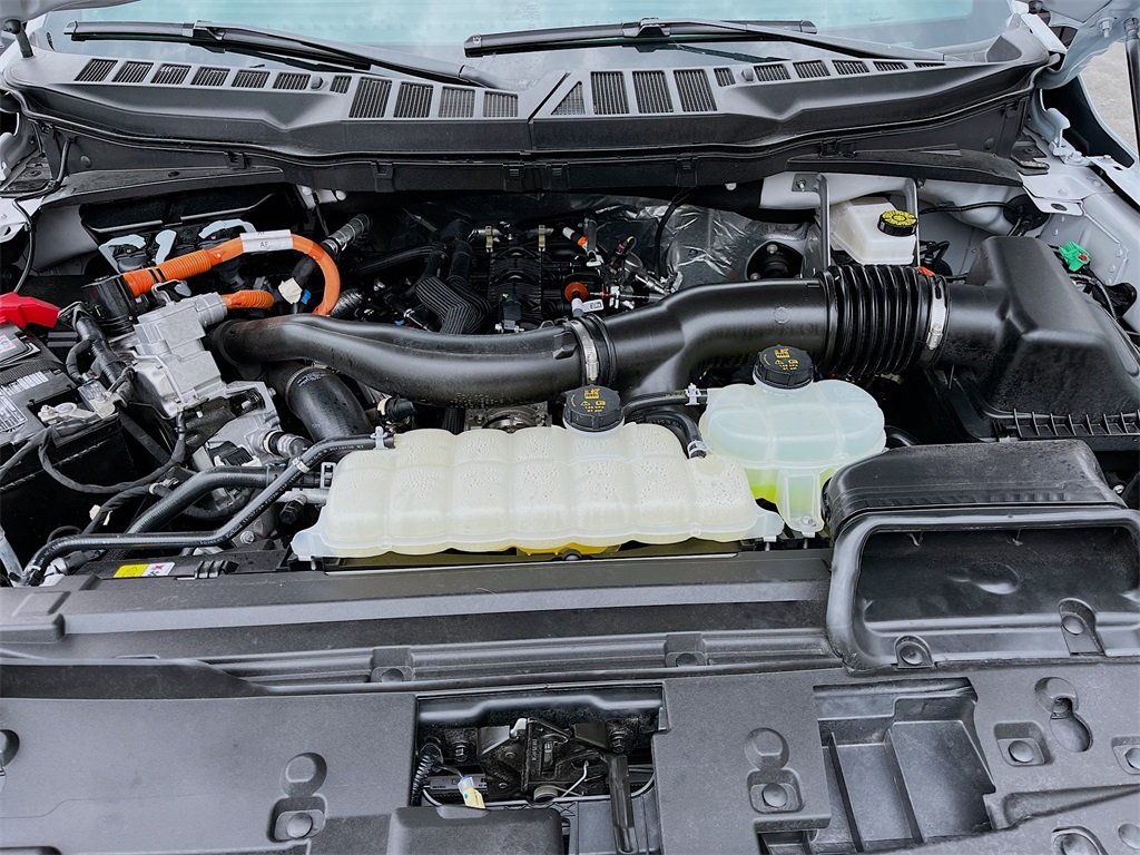 2025 Ford F-150 Lariat photo 29