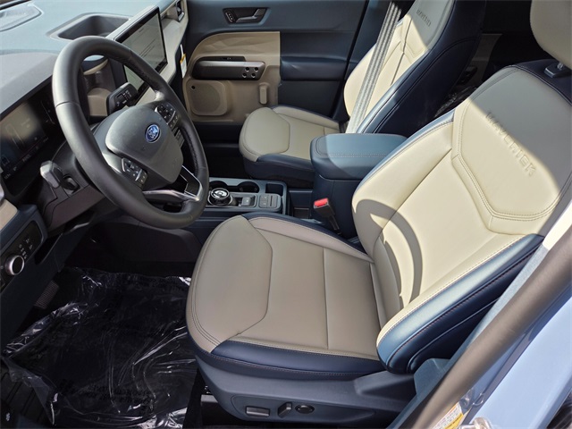 New 2025 Ford Maverick Lariat 4D Crew Cab