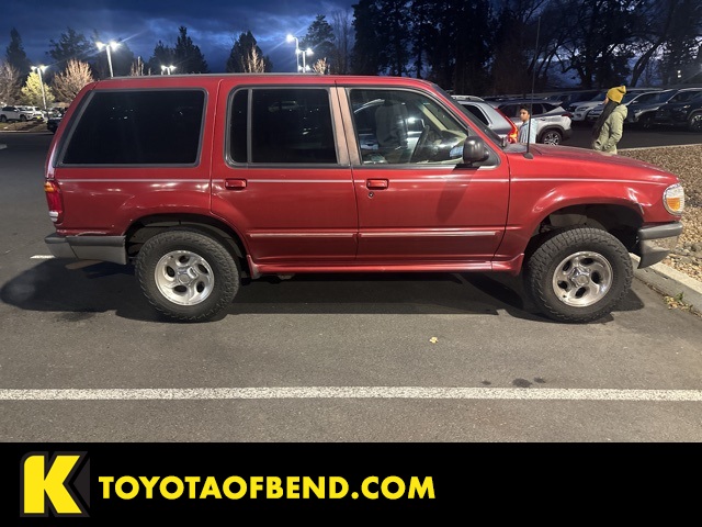 1998 Ford Explorer's photo