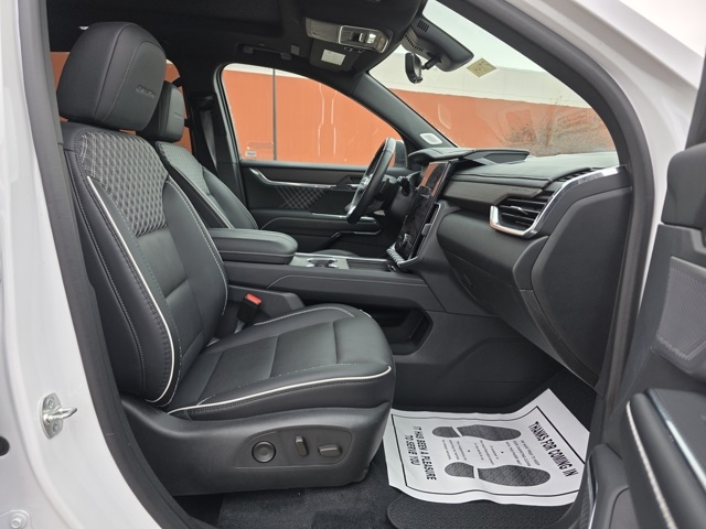 2024 GMC Acadia AWD Denali