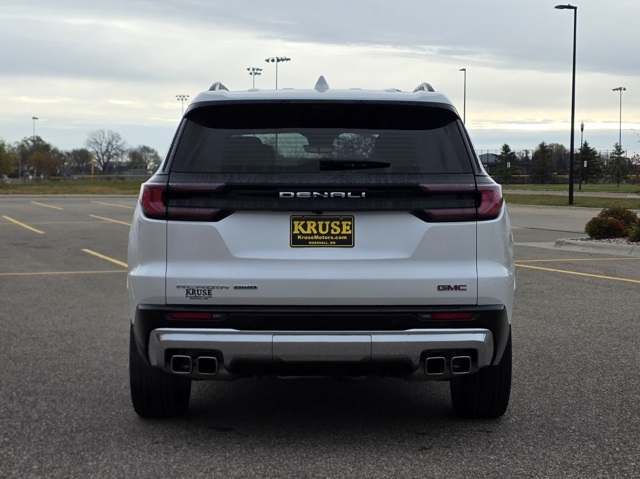 2024 GMC Acadia AWD Denali