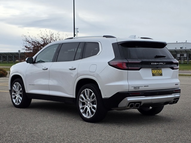 2024 GMC Acadia AWD Denali