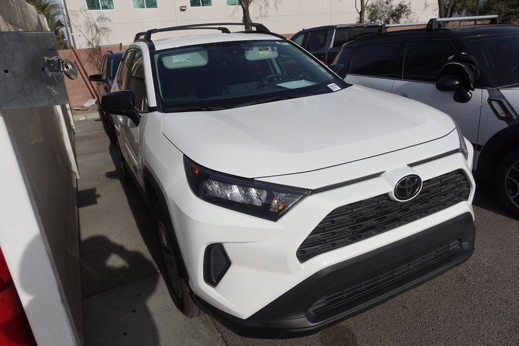 Used 2020 Toyota RAV4 LE with VIN 2T3H1RFV3LW075539 for sale in Kansas City
