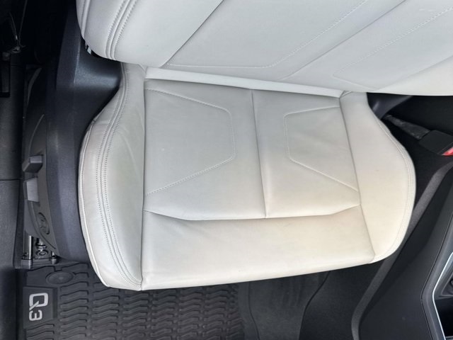 2021 Audi Q3 S line Premium photo 18