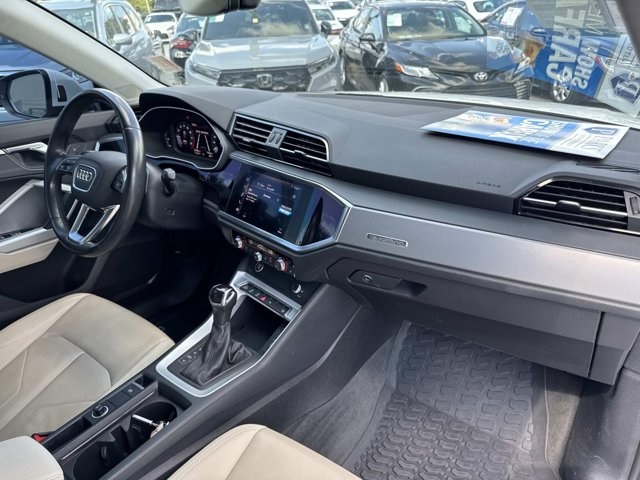 2021 Audi Q3 S line Premium photo 20