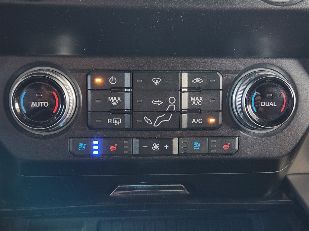 2021 Ford F-350 photo 17