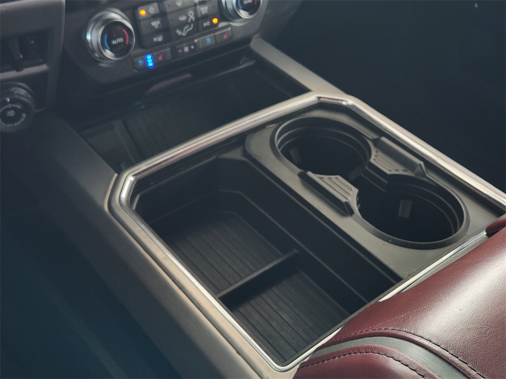 2021 Ford F-350 photo 18