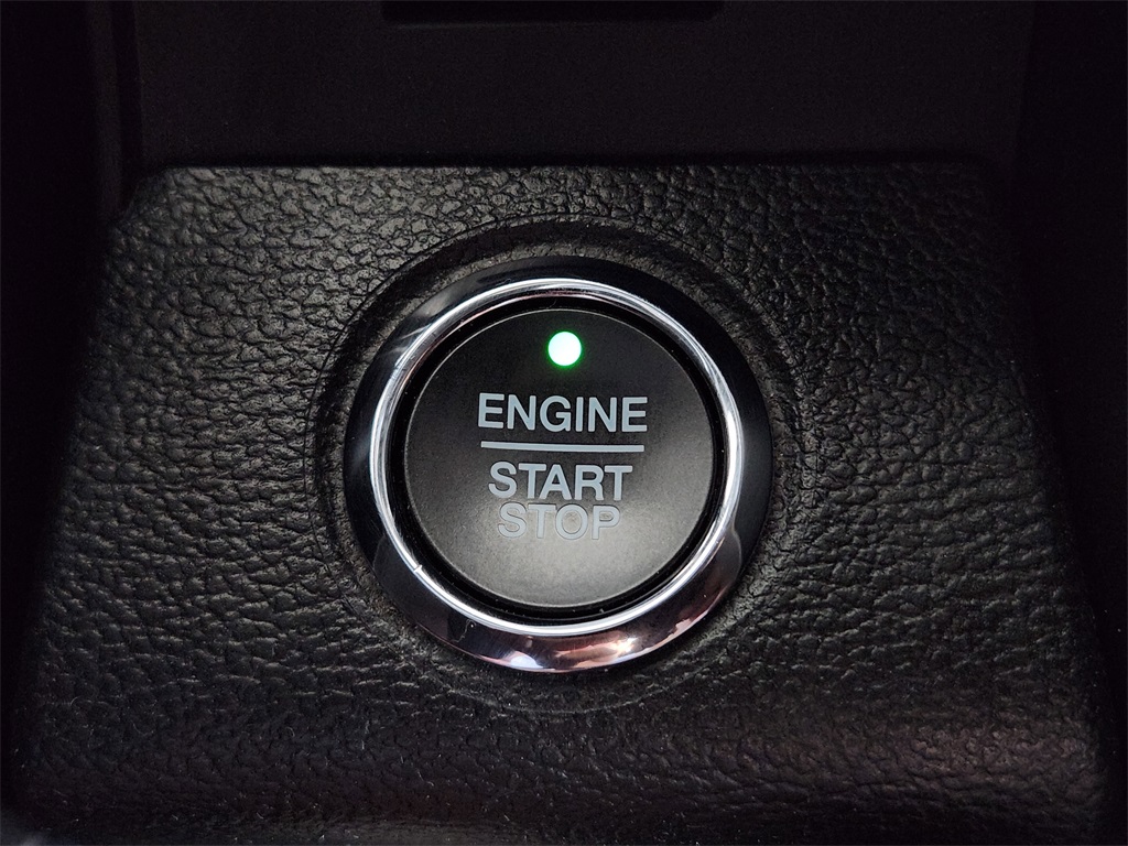 2021 Ford F-350 photo 19