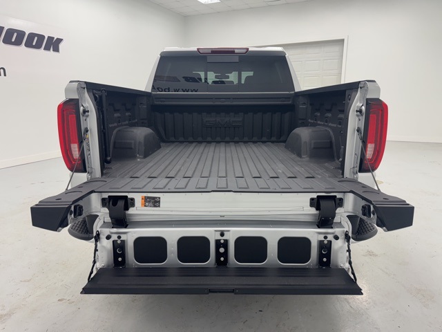 used 2022 GMC Sierra 1500 Limited car, priced at $45,988