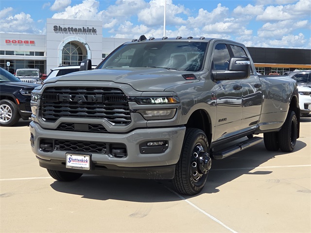 2026 Ram 3500 Big Horn photo 3