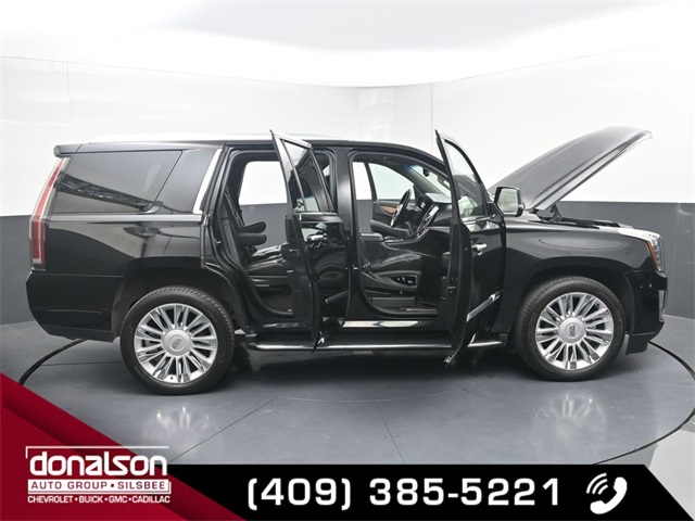 used 2016 Cadillac Escalade car, priced at $25,250