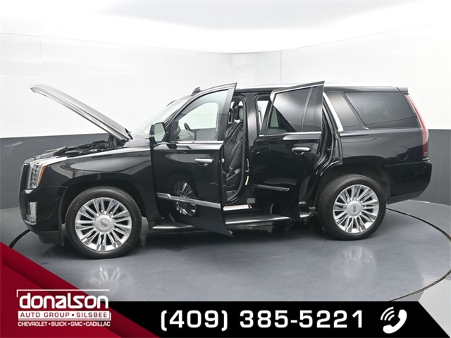 used 2016 Cadillac Escalade car, priced at $25,250