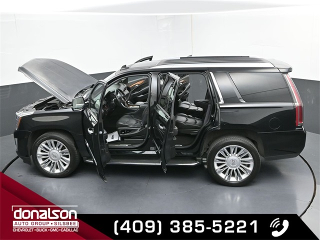 used 2016 Cadillac Escalade car, priced at $25,250