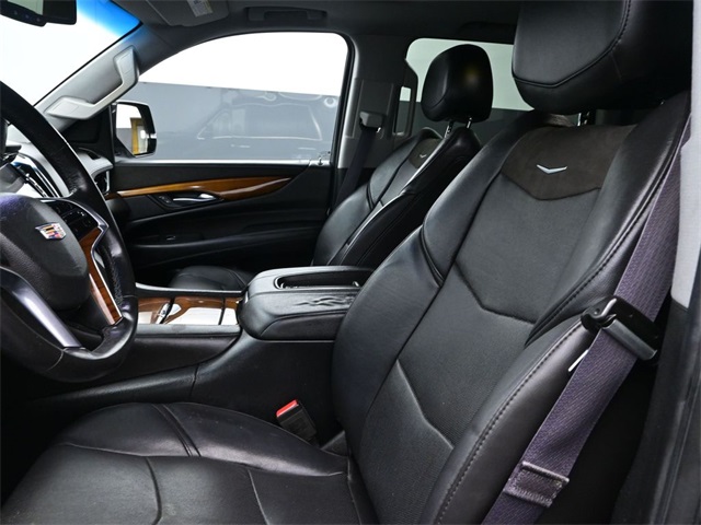 used 2016 Cadillac Escalade car, priced at $25,250