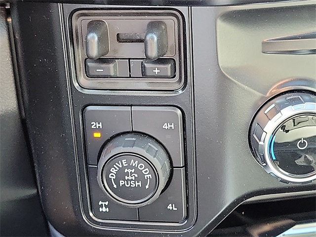 F-350 Super Duty SuperCrew Lariat