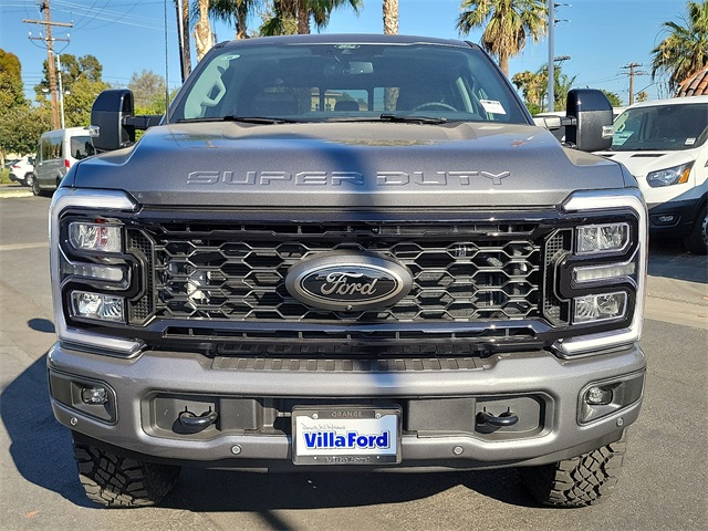 F-350 Super Duty SuperCrew Lariat