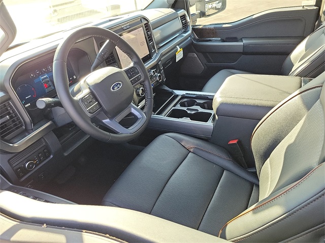 F-350 Super Duty SuperCrew Lariat