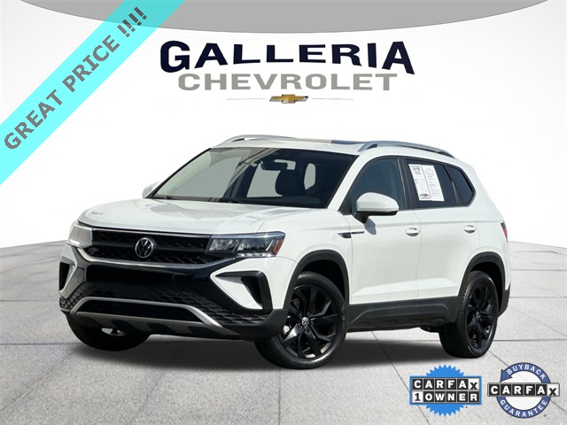 2022 Volkswagen Taos SE's photo