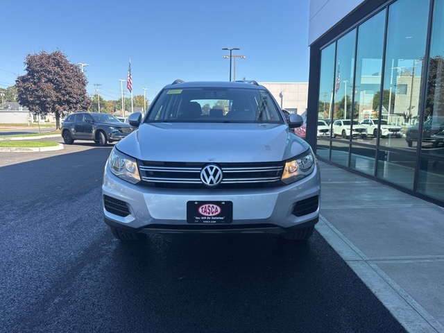 2017 Volkswagen Tiguan Limited photo 8