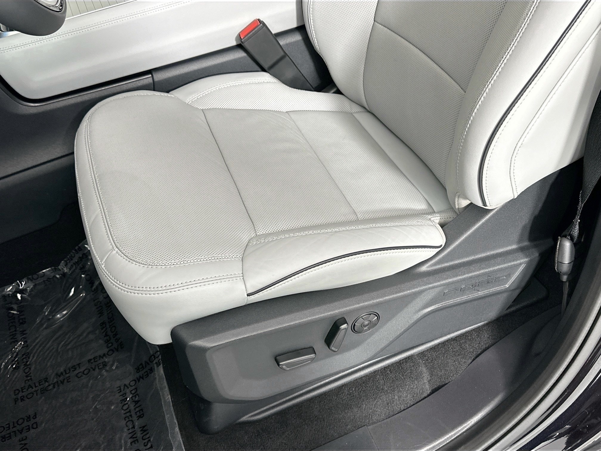 used 2025 Ford Expedition Max car, priced at $79,998