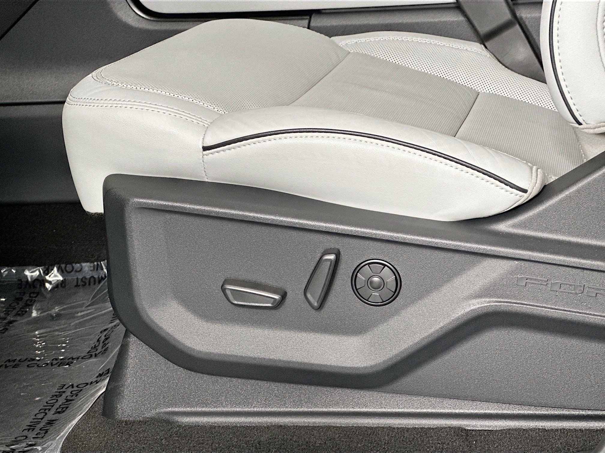 used 2025 Ford Expedition Max car, priced at $79,998