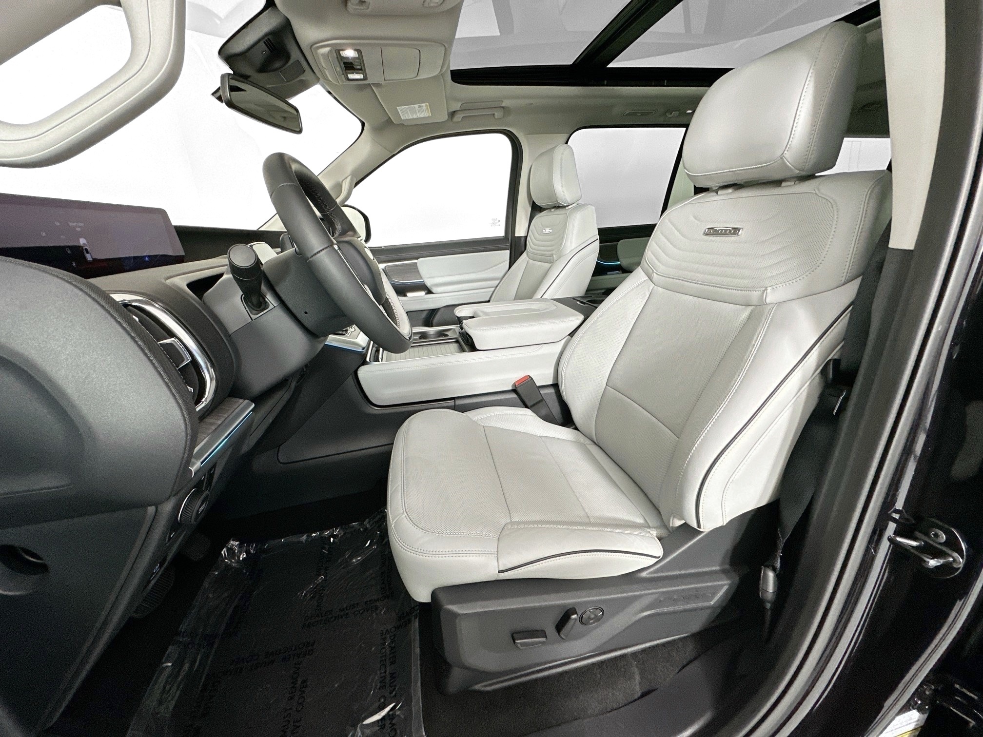 used 2025 Ford Expedition Max car, priced at $79,998