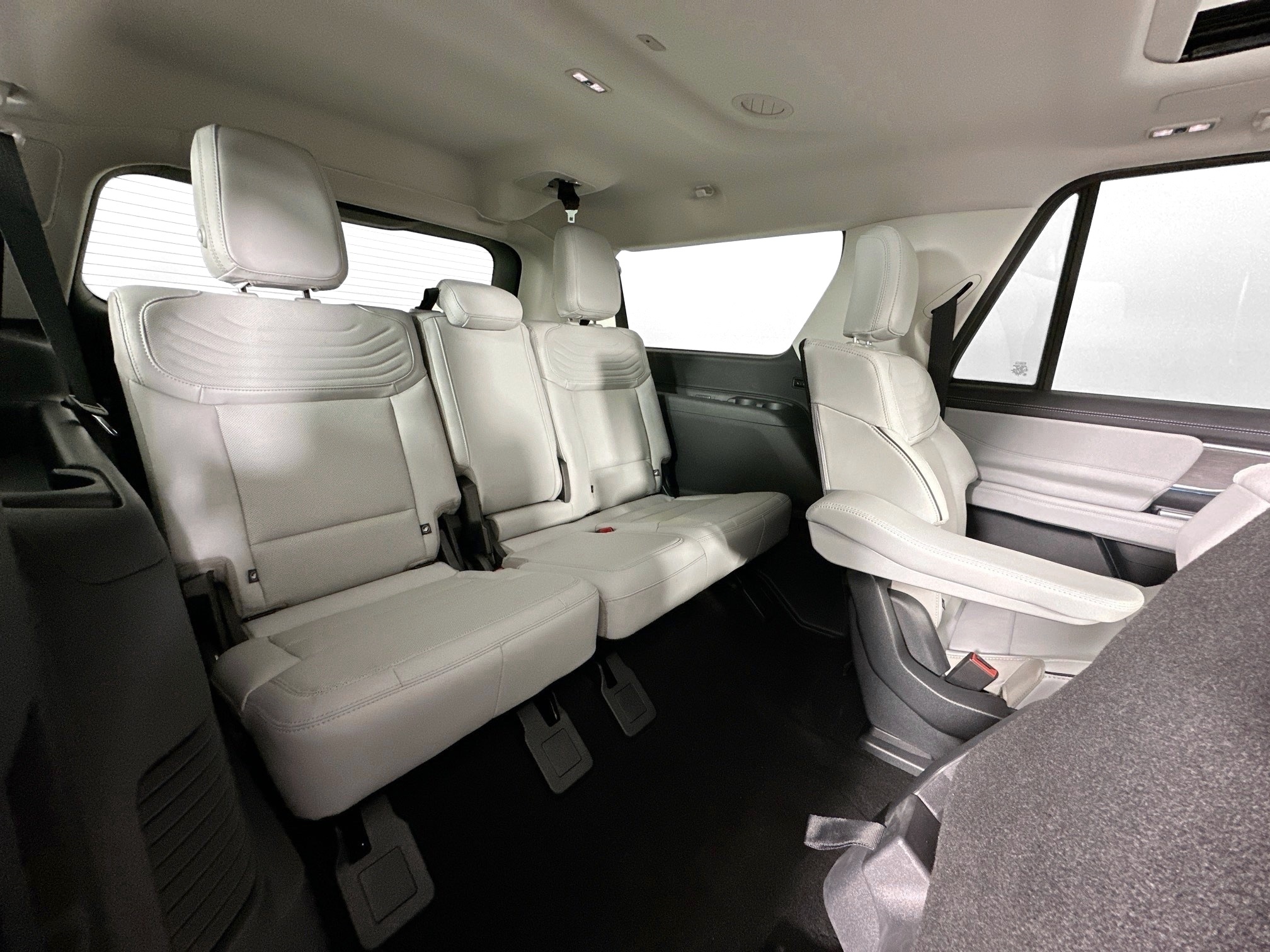 used 2025 Ford Expedition Max car, priced at $79,998