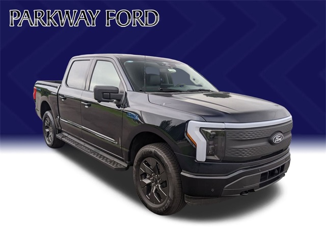 2025 Ford F-150 Lightning photo 4