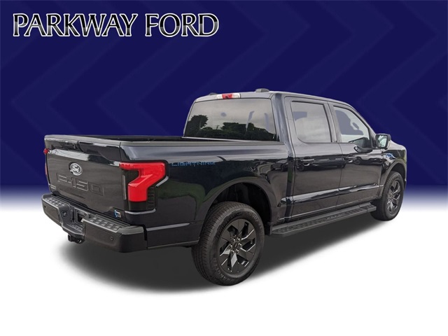 2025 Ford F-150 Lightning photo 6