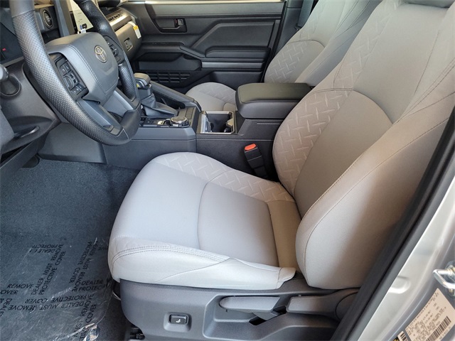 2025 Toyota Tacoma SR5 Double Cab photo 9