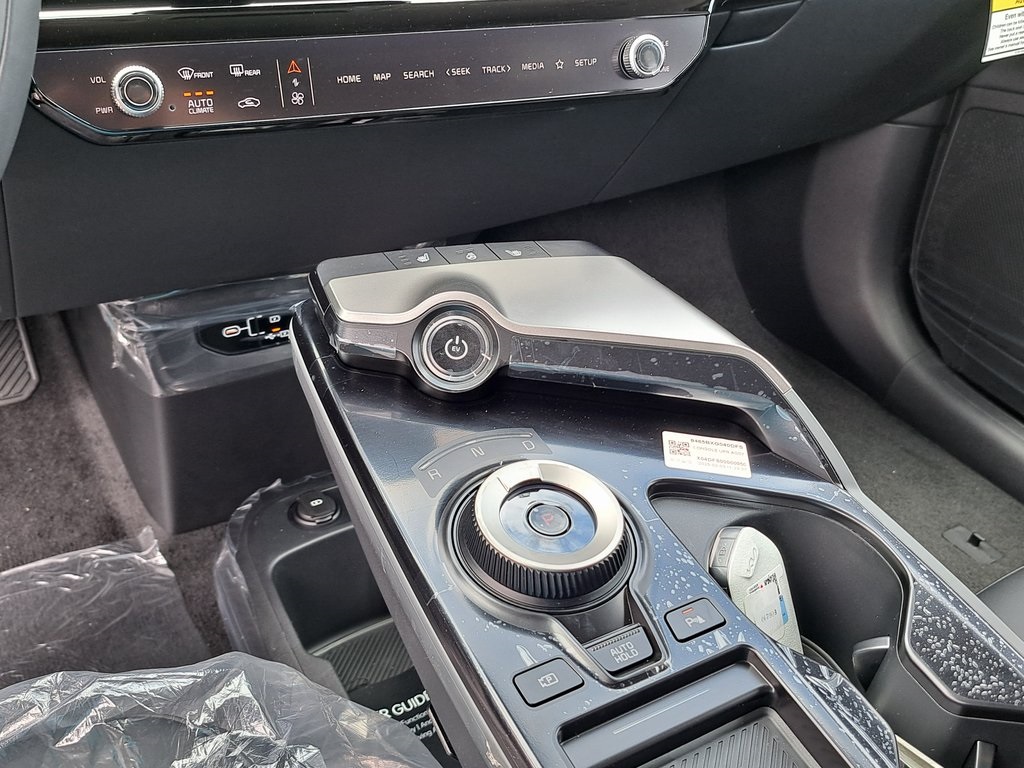 2025 Kia EV6 Light SUV AWD 11