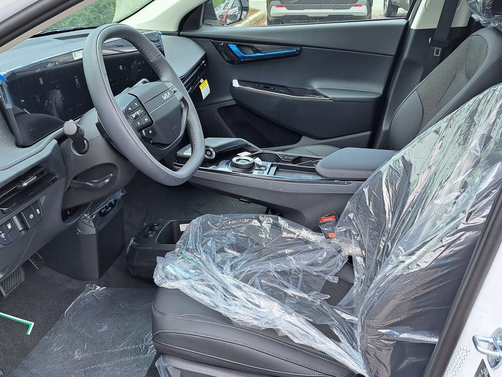 2025 Kia EV6 Light SUV AWD 12