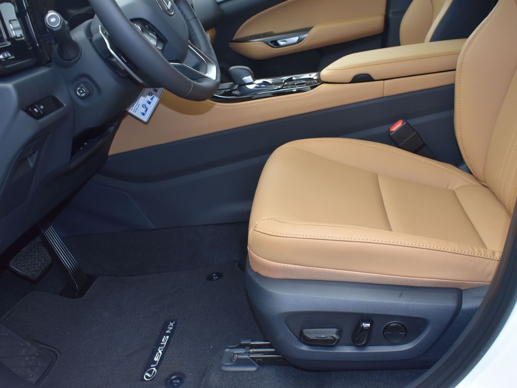 2026 Lexus NX 350 Premium AWD photo 12