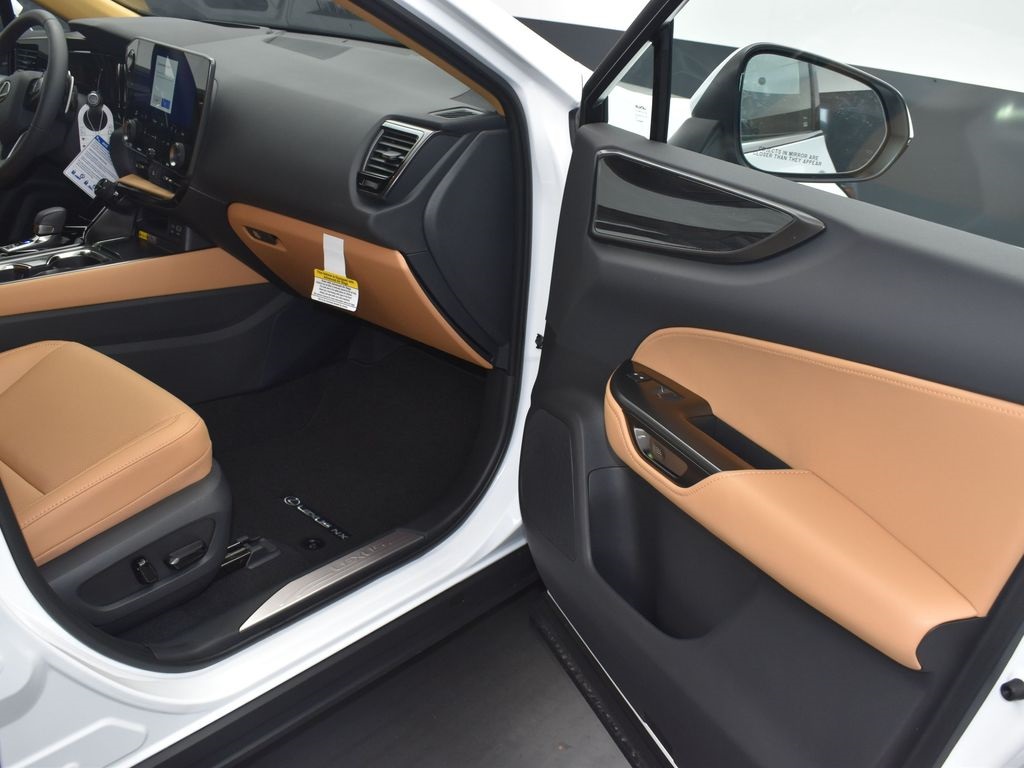 2026 Lexus NX 350 Premium AWD photo 17
