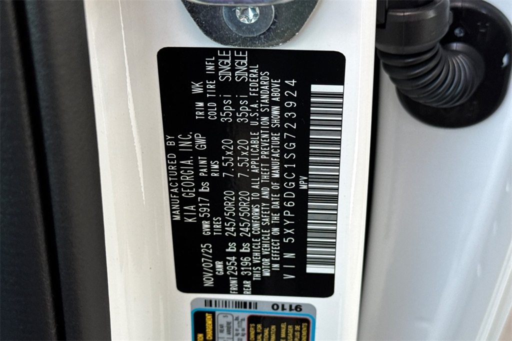 new 2025 Kia Telluride car, priced at $43,615