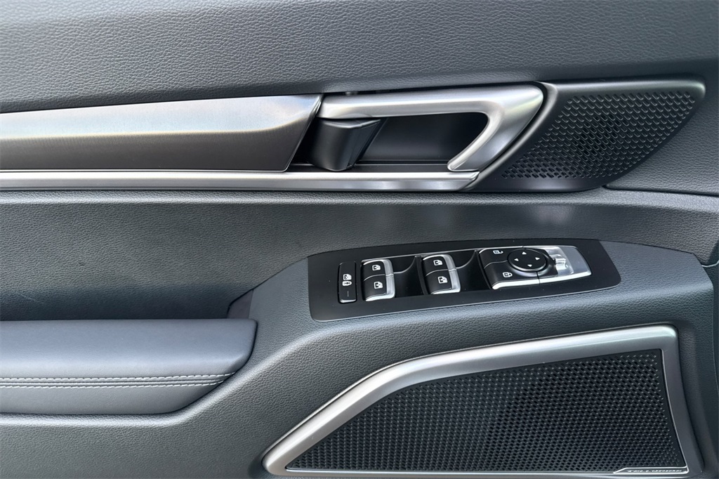 new 2025 Kia Telluride car, priced at $43,615