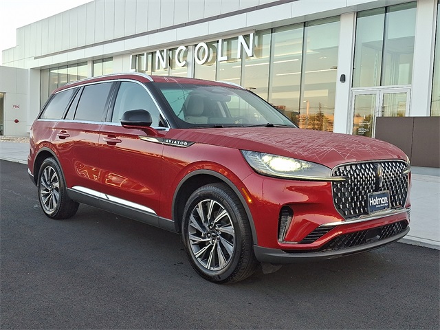 2025 Lincoln Aviator Premiere photo 2