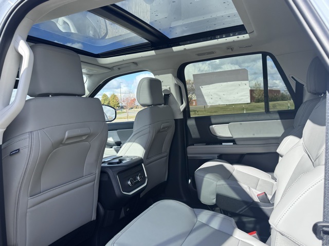 2025 Ford Expedition Active MAX