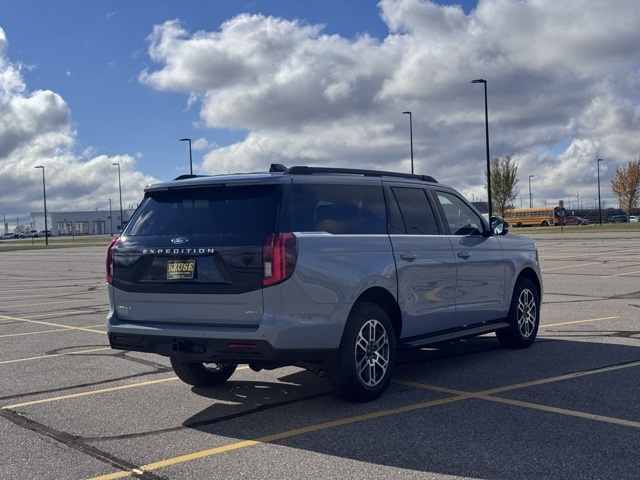 2025 Ford Expedition Active MAX