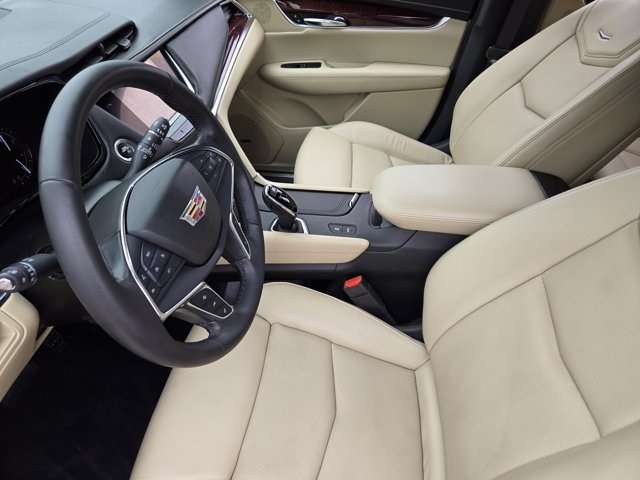 used 2017 Cadillac XT5 car, priced at $18,700