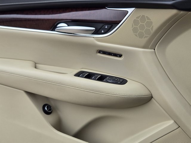 used 2017 Cadillac XT5 car, priced at $18,700