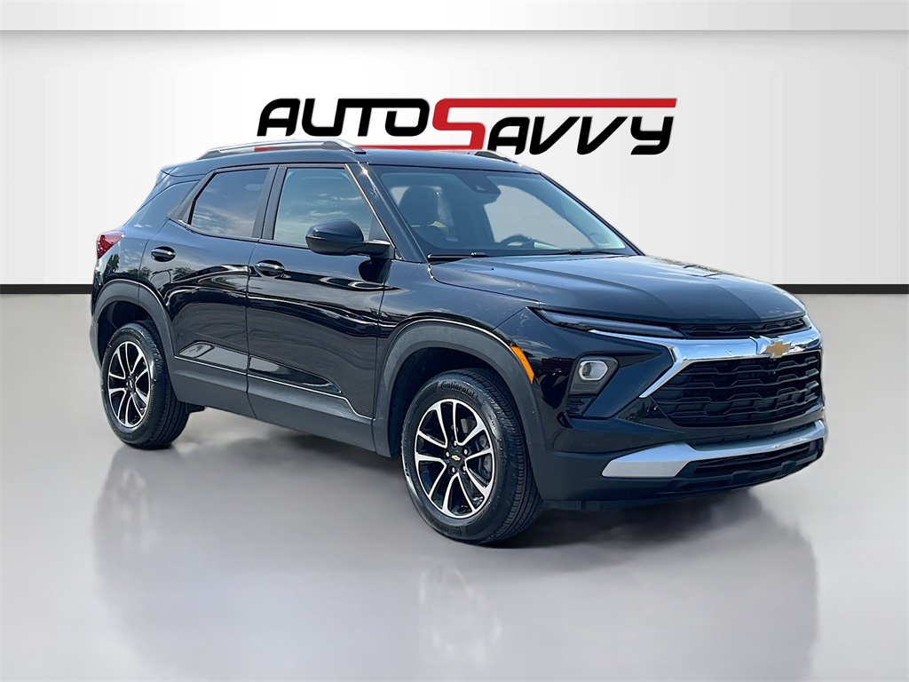 2023 Chevrolet Trailblazer RS photo 2