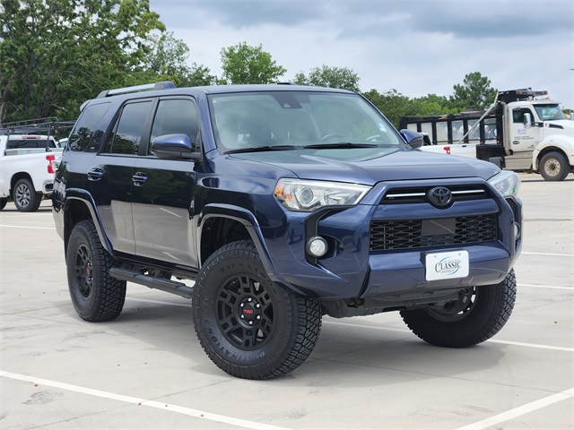 2020 Blue Toyota 4Runner SR5 SUV