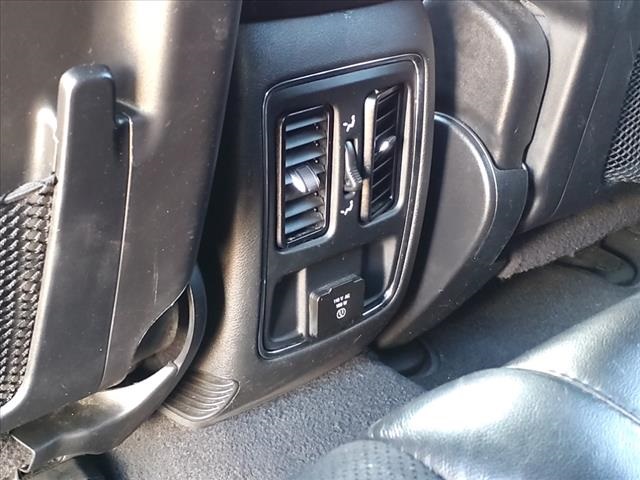 2021 Jeep Grand Cherokee Laredo X photo 12