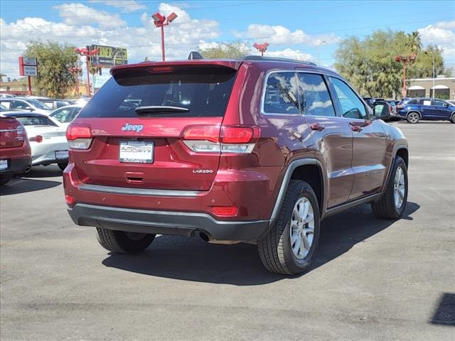 2021 Jeep Grand Cherokee Laredo X photo 3